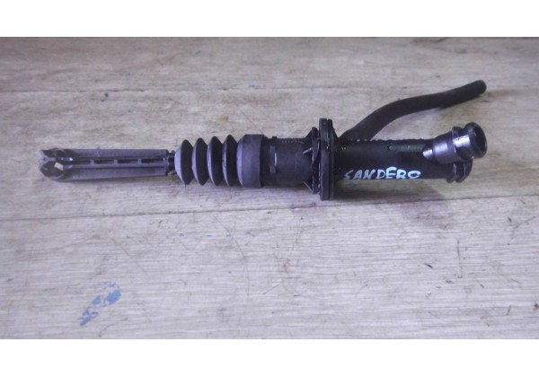 Головний циліндр зчеплення Renault Logan 2, Duster, Sandero 2, 1.5 dci, 306104585R *